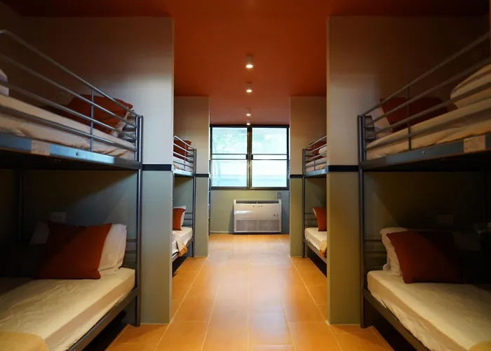 Nitra Siriraj Hostel *