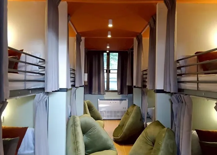 Hostel Nitra Siriraj Bangkok