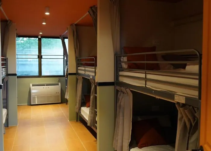 Nitra Siriraj Hostel *