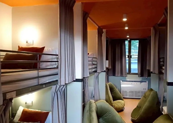 Hostel Nitra Siriraj
