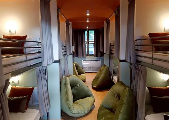 Nitra Siriraj Hostel Bangkok